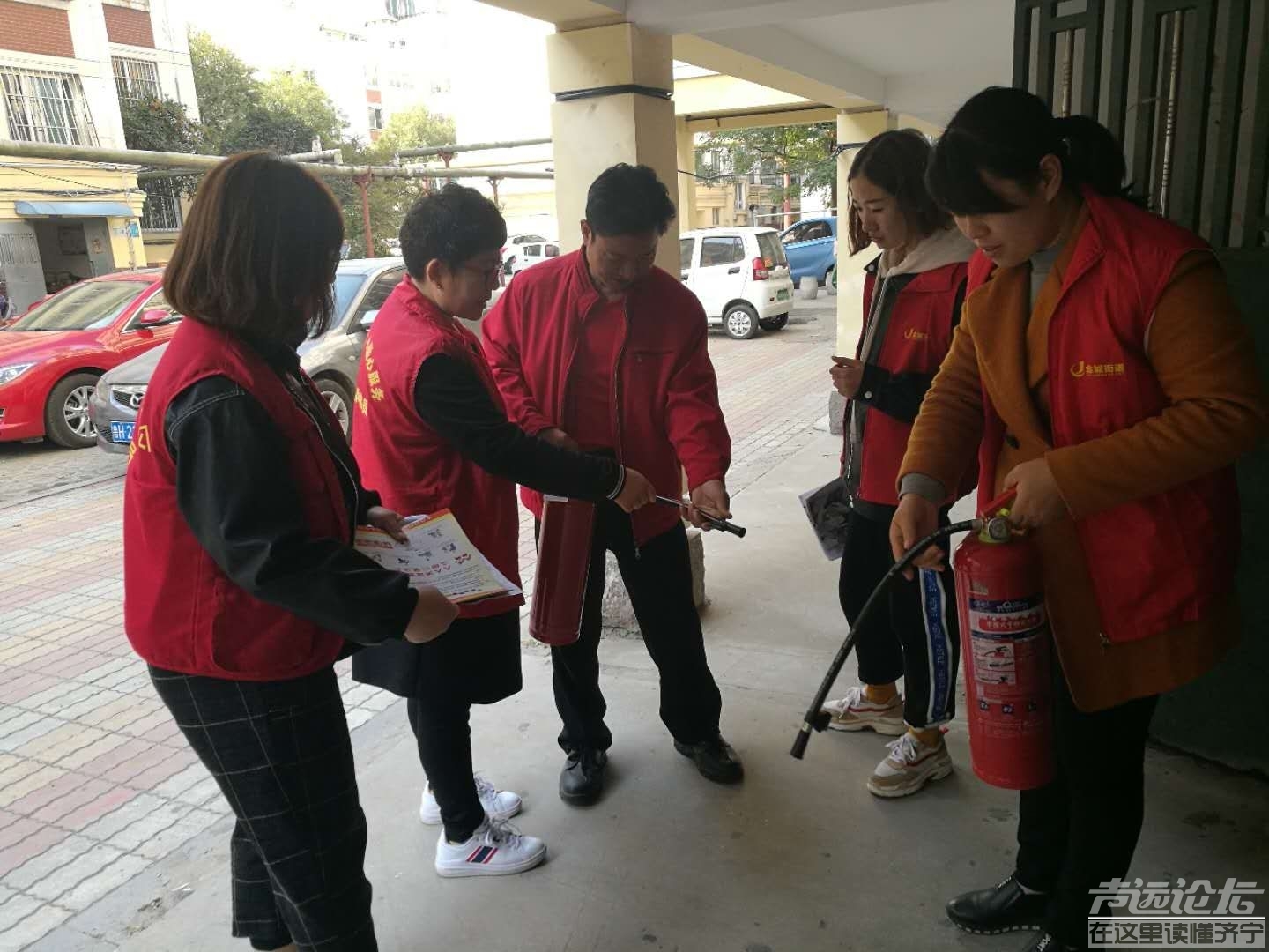ce25cfd401ce68fa65bec9e58ed79364.jpg