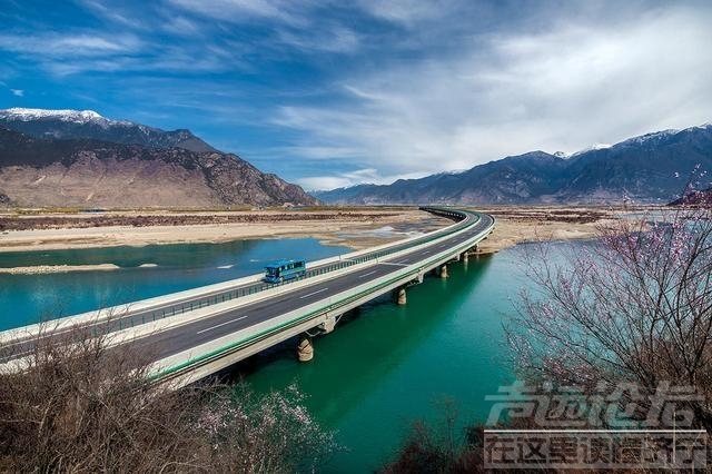 不收费的高速公路，中途还能停车观景，美景让人流连忘返-1.jpg