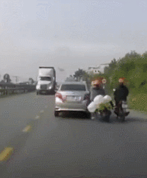 2019030719661551912478056658.gif