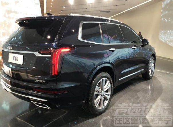 凯迪拉克SUV 凯迪拉克全新大7座SUV再次现身！车长超5米比宝马X5大 配2.0T+9AT-4.jpg