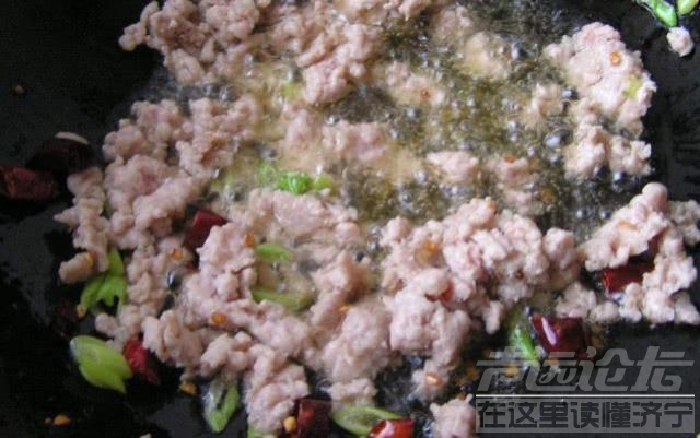 豇豆炒肉末 饭店炒的“肉末豇豆”为啥好吃，自己做的却不好吃，诀窍只需一步-4.jpg