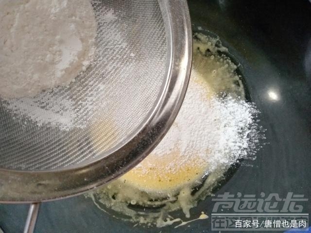 红金甜品台图片 网红甜品做起来一点也不难，金黄绵软特好吃，芝士控表示不能拒绝-12.jpg