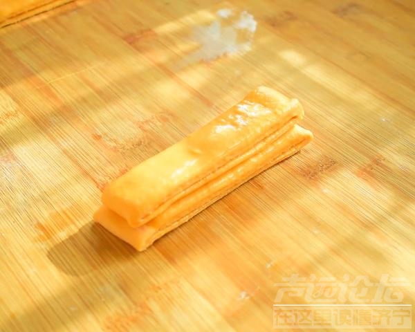 花卷怎么做才松软蓬松 用这个蔬菜做出来的花卷，蓬松柔软又好吃，小孩子们都爱吃-9.jpg