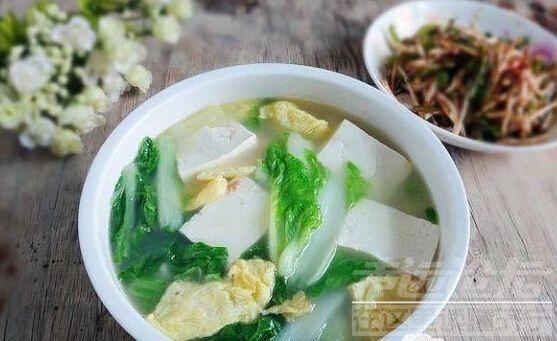 白菜炖豆腐窍门 白菜炖豆腐都会做，关键是怎么做更好吃？只需这样做-6.jpg