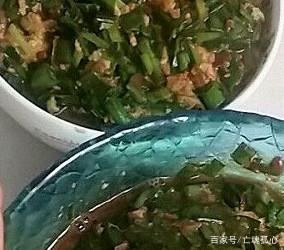 韭菜鸡蛋饺子馅的做法 韭菜和鸡蛋不是只能做饺子馅，这样做会更好吃-1.jpg