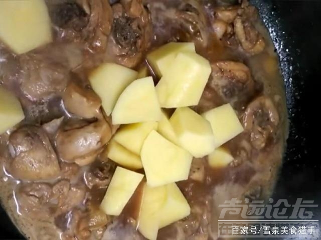 土豆焖鸡腿怎么做好吃窍门 土豆焖鸡腿，好吃又好做，你会做吗？做法详解-7.jpg