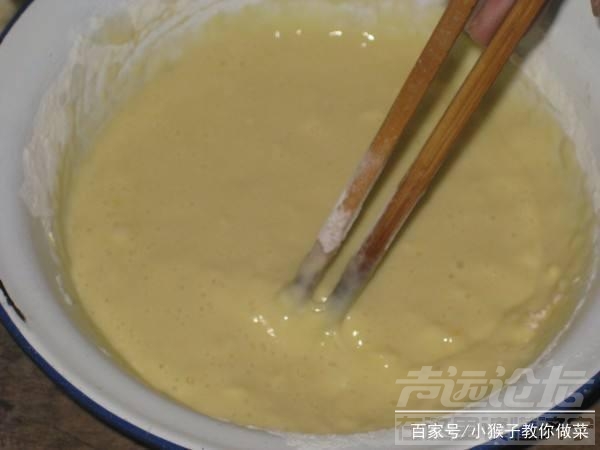 鸡蛋花生米怎么做好吃 花生米加1个鸡蛋，出锅居然这么好吃，香脆可口，我家隔三差五做-5.jpg