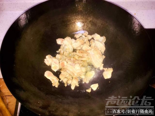 鲤鱼怎么去腥线 鲤鱼怎么做才不会腥？试试鲤鱼这种做法，鲜美入味，好吃又下饭-12.jpg