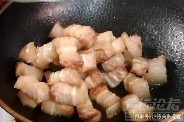 红烧肉直接炒怎么做 做红烧肉的时候不要再直接炒了，要先做一步，才能不油腻-5.jpg