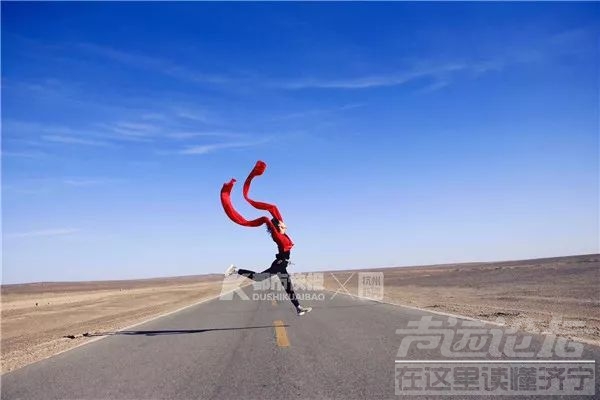 情侣3年2次裸辞旅游 爸妈气坏：看中的婚房涨150万-6.jpg