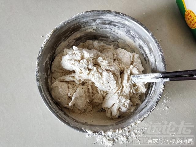 面粉这样做 面粉不要只做馒头，学会这样做在不用起早，比包子和馅饼都好吃-3.jpg