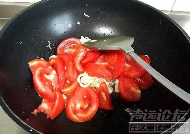 西红柿鸡蛋卤窍门 自己做的西红柿鸡蛋没有饭店好吃？下锅顺序很重要，学会一样好吃-4.jpg