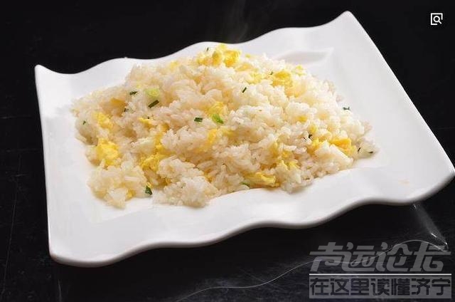 蛋炒饭怎样做好吃 在家只会做蛋炒饭，该怎么做才好吃呢？学会几个小技巧就行！-2.jpg