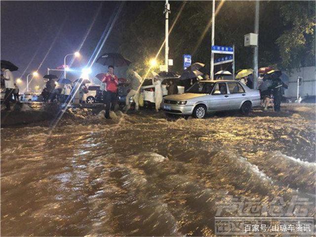 长春暴雨 长春一场暴雨，“绿牌”车主表情一变：换组电瓶要6万？买新车！-4.jpg