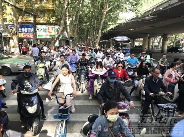 郑州电动车在哪上牌 郑州电动车马上要上牌！记者调查电动车市场发现惊人真相-1.jpg