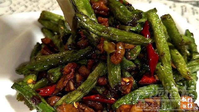 饭店干煸豆角的做法 饭店里做的干煸豆角为什么那么好吃？记住这一点，你也可以！-13.jpg