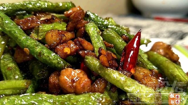 饭店干煸豆角的做法 饭店里做的干煸豆角为什么那么好吃？记住这一点，你也可以！-15.jpg