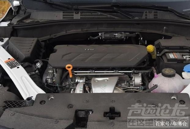 荣威MAX 荣威RX5MAX，内有12.3+14.3英寸双屏，搭载1.5T和2.0T且符合国六-3.jpg
