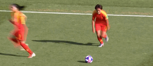 中国女足0-2意大利无缘八强 李影头球中柱王焱失良机-5.jpg