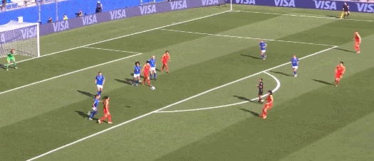 中国女足0-2意大利无缘八强 李影头球中柱王焱失良机-4.jpg