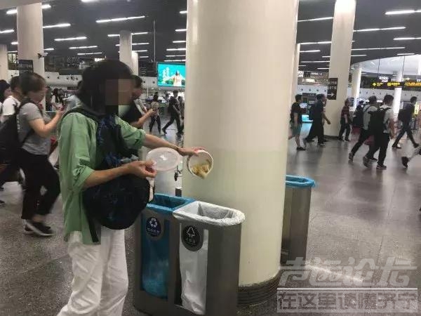 上海人实在太拼了！这个垃圾分类简直绝了！强迫症都想给五星好评-1.jpg