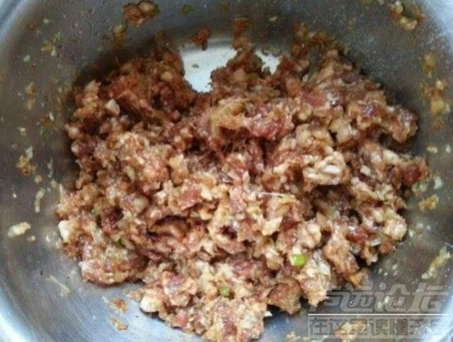 猪肉白菜饺子馅怎么调 猪肉白菜饺子馅怎样调才好吃？这一步很关键，做好了香味十足-1.jpg