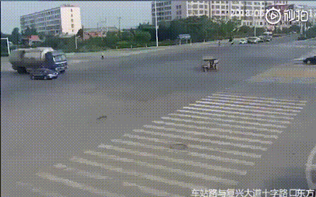 20190708_35902_1562515499315.gif
