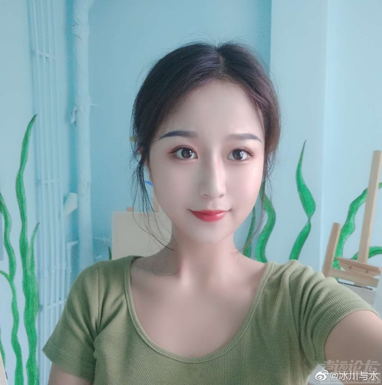 #济宁妹子真好看# 出尘脱俗的妹子/ 图源来自微博@冰川与冰-5.jpg