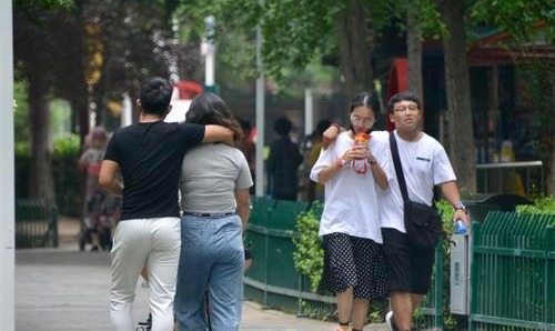 济宁上半年婚恋报告出炉：每天188对结婚 79对离婚-1.jpeg