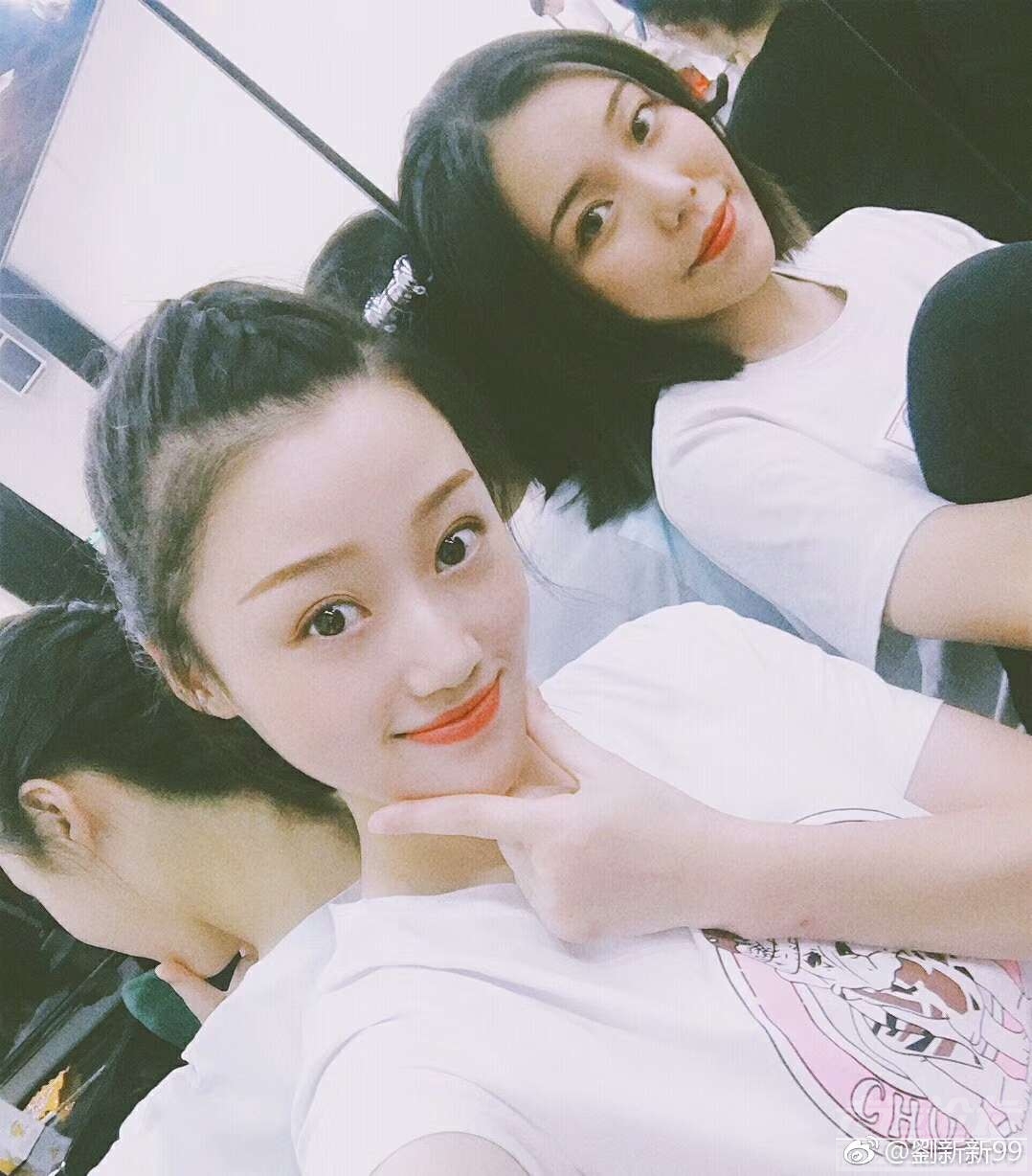 济宁妹子真好看# 表演艺术系美女/济宁邹城女孩/ 图源来自微博-2.jpg