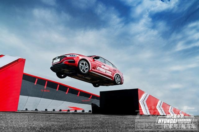 菲斯塔吧 破局中级车市 菲斯塔不光是“流量主” 还是实力派-10.jpg