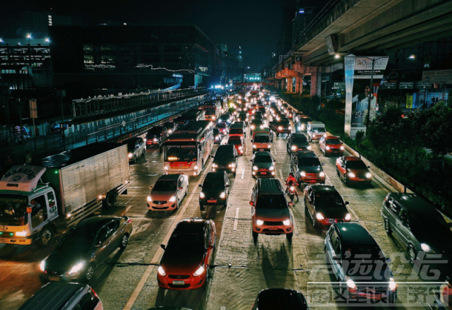 豪车排行 车市复苏迹象难寻，豪车品牌却高歌猛进，中国车市遭遇“新环境”-8.jpg