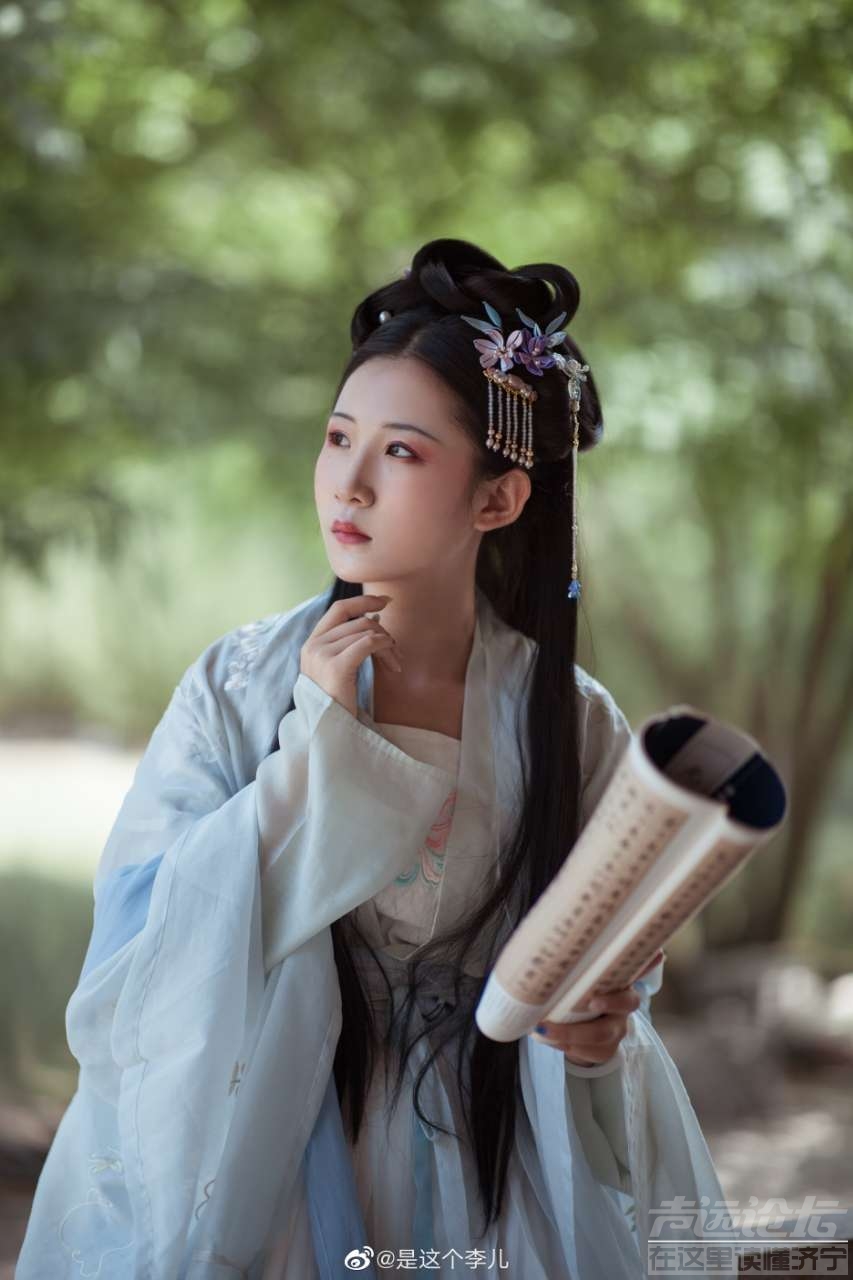 #济宁妹子真好看#小姐姐写真太美了/啊！是九尾狐呀！图源来自微博@这是李儿-1.jpg