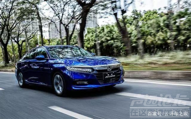 走下神坛 B级车市场格局重塑，雅阁恐将走下神坛，帕萨特接棒-2.jpg