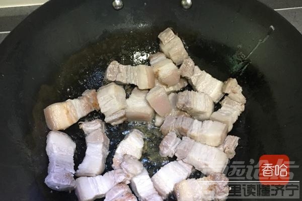 在家如何做红烧肉 红烧肉怎么做好吃？学会这几个小技巧，在家也能做出一锅好肉-6.jpg