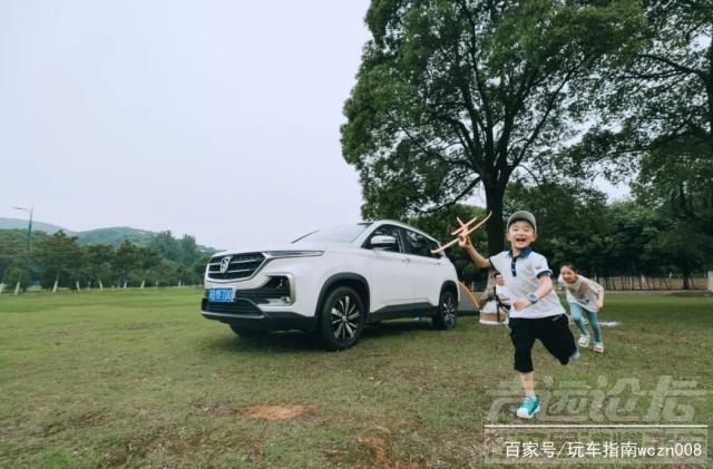 自主SUV 扛过车市寒冬，这款自主品牌SUV续写销量神话，只靠空间大？-6.jpg