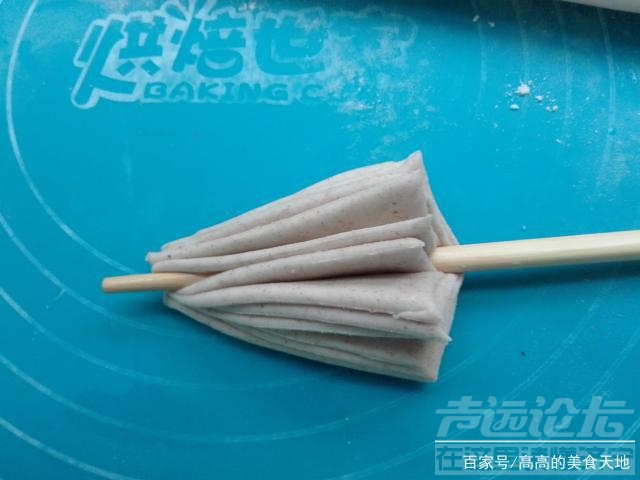 面粉换个花样做，层次分明，松软可口，比普通馒头好吃，一学就会-8.jpg