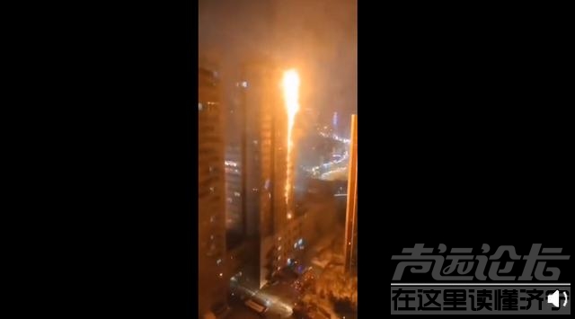 沈阳小区大火确认无人伤亡 官方：消防通道被堵延误救援-1.jpg