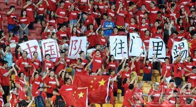 为国争光！全华班李铁国家队出战东亚杯！-2.jpg