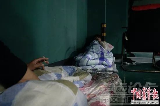 他们依然滞留在武汉-4.jpg
