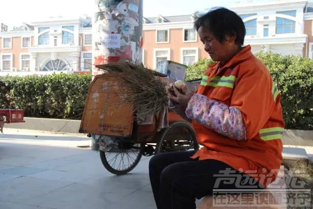 凌晨04:30，发生在济宁街头的一幕！-12.jpg