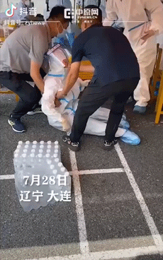 中国又一地区紧急封城！几百万人禁足在家，医务人员再次出征，画面让人泪目-36.jpg