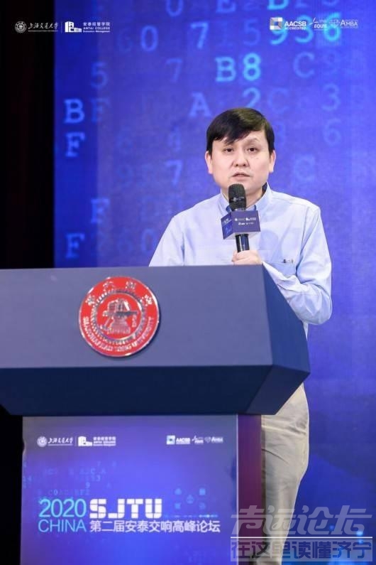张文宏在交大再发声：疫情第二波是必然的，至少做一年的打算，毒力不强反致命-4.jpg