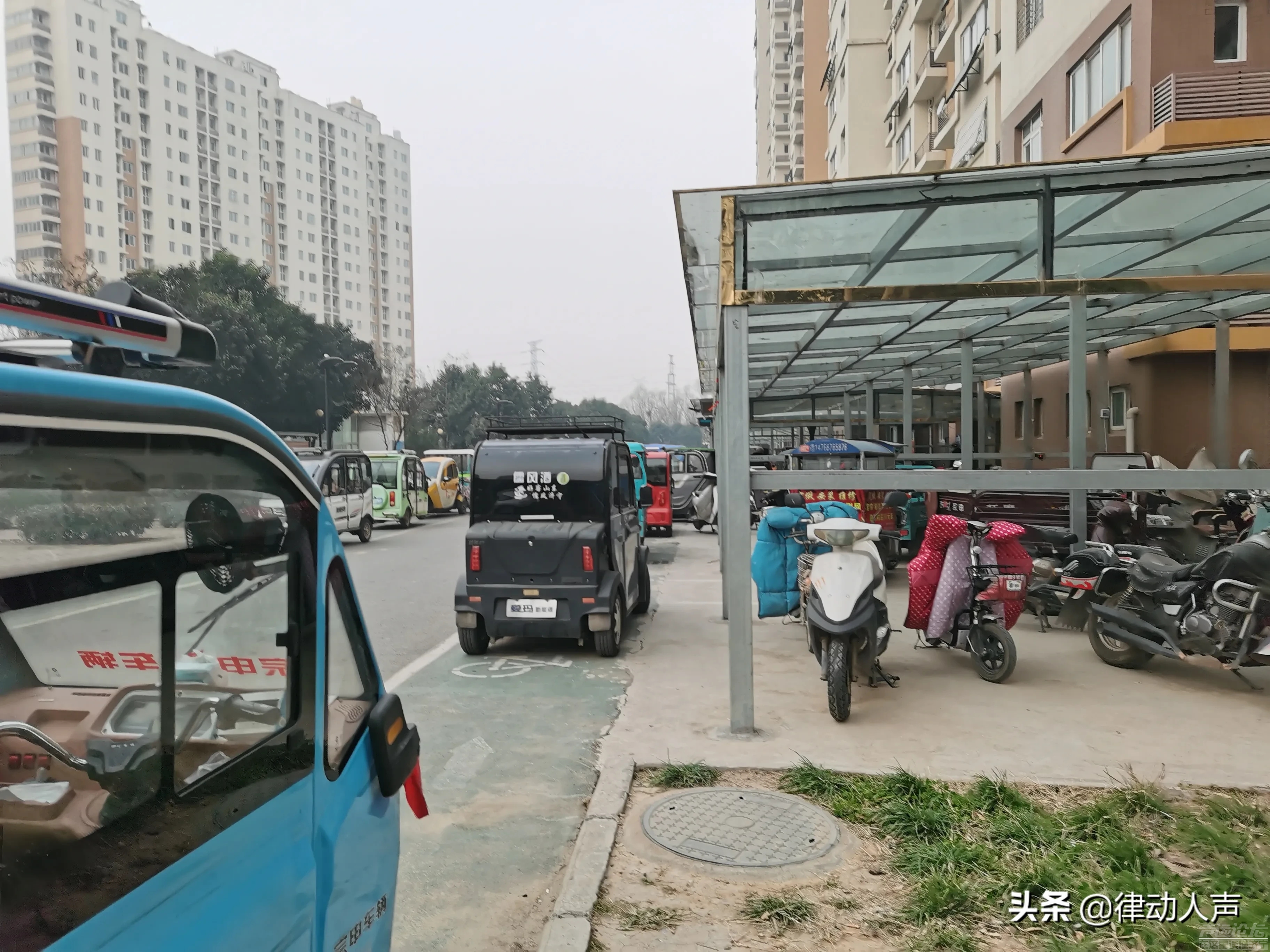 电动车、三轮车和小型四轮车，尤其是城乡结合部的农村，这种代步工具显得尤为重要-5.jpg