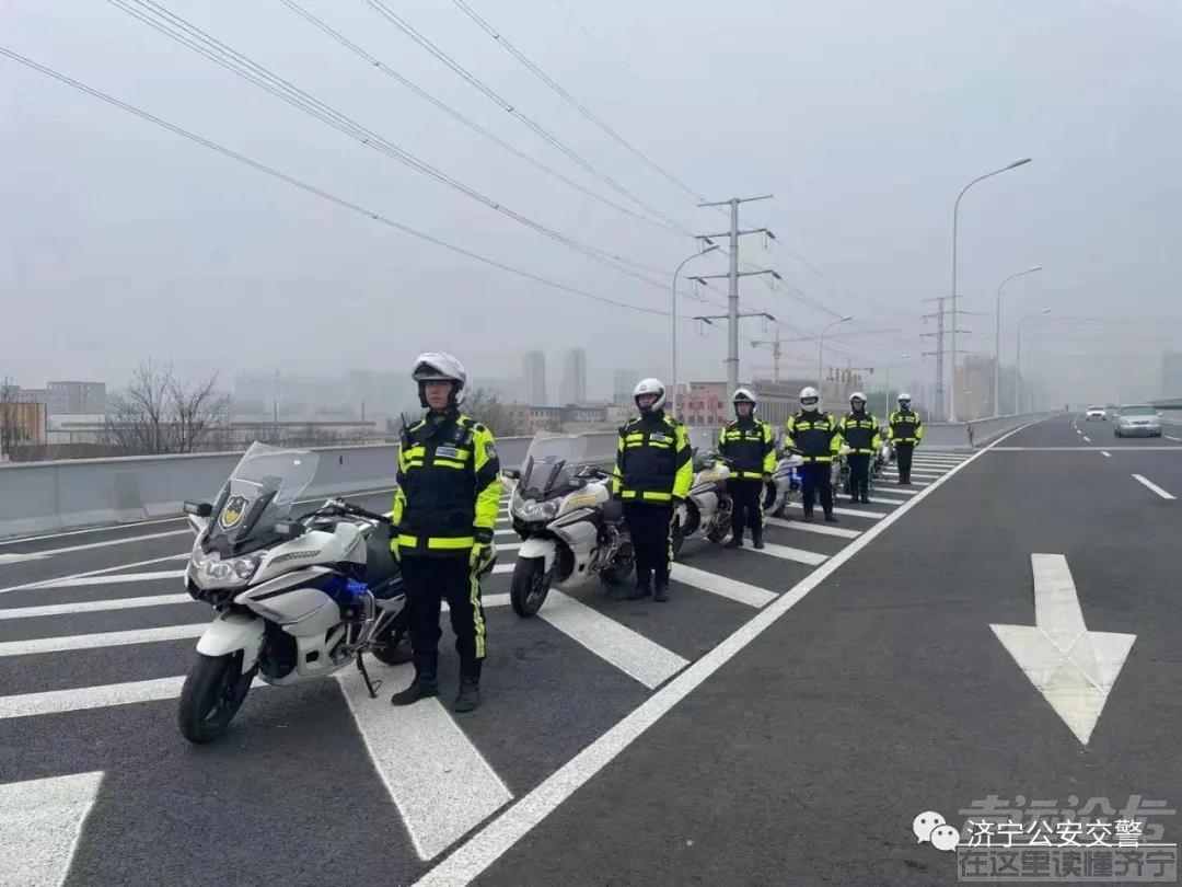 济宁交警紧抓重点车辆治理 护航道路平安畅通-1.jpg