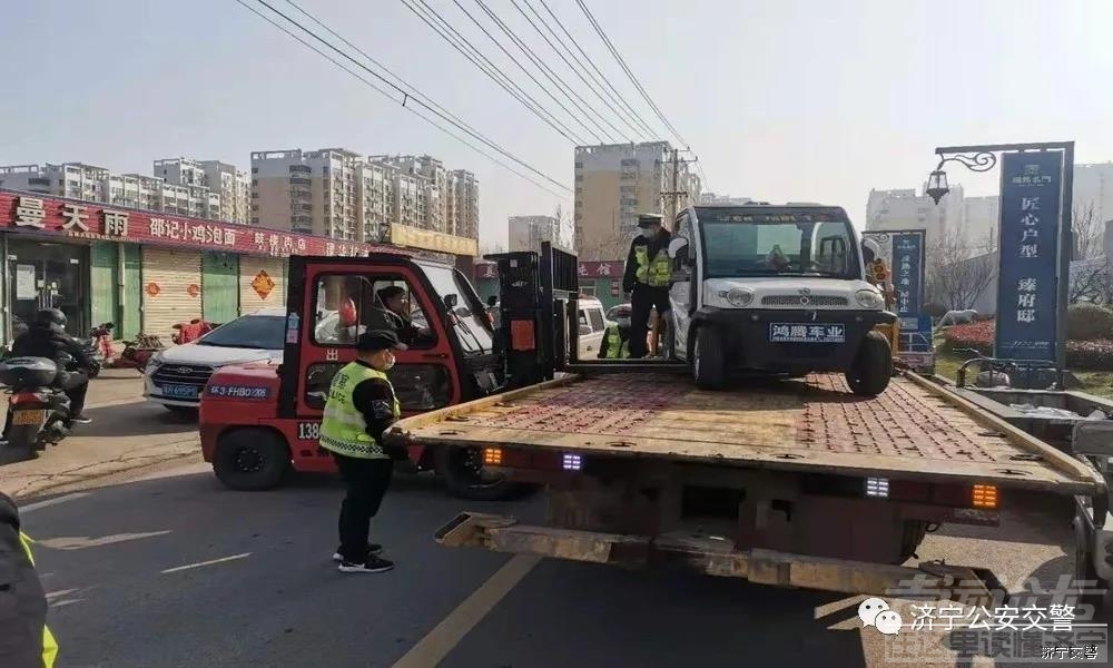 济宁交警紧抓重点车辆治理 护航道路平安畅通-7.jpg