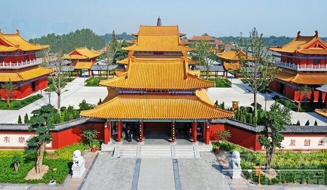 汶上宝相寺门口有乱收费的，请尽快整治-1.jpg