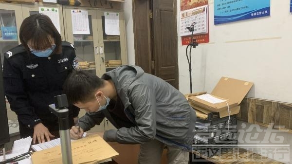 近十万医疗费成难题 任城交警解伤者燃眉之急-1.jpeg