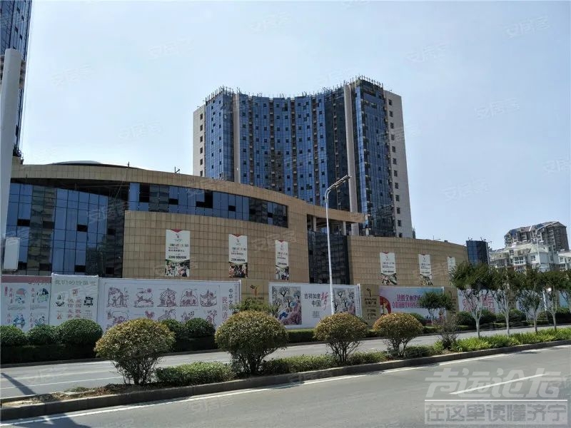 济宁一广场项目烂尾 房产已被查封-1.jpg