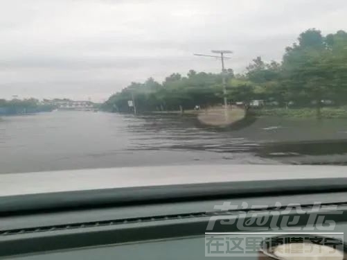 实拍！济宁突降暴雨！多路段被淹，多地进入“看海”模式...济宁未来还有暴雨-3.jpg